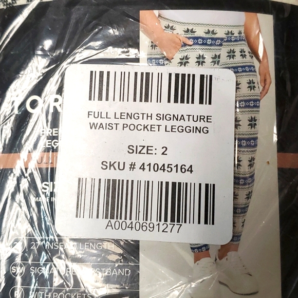 ❤️NWT VINTAGE TORRID POCKETS LEGGING - HIGH RISE POWDER PUFF SNOWFLAKE PLUS SIZE - Picture 8 of 11